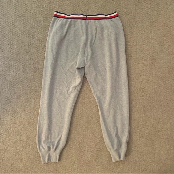 Tommy Hilfiger Mid Rise Joggers Elastic Waist Sweatpants With Logo and Pockets - Picture 4 of 4